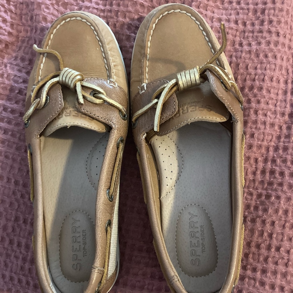 Sperry boat shoes